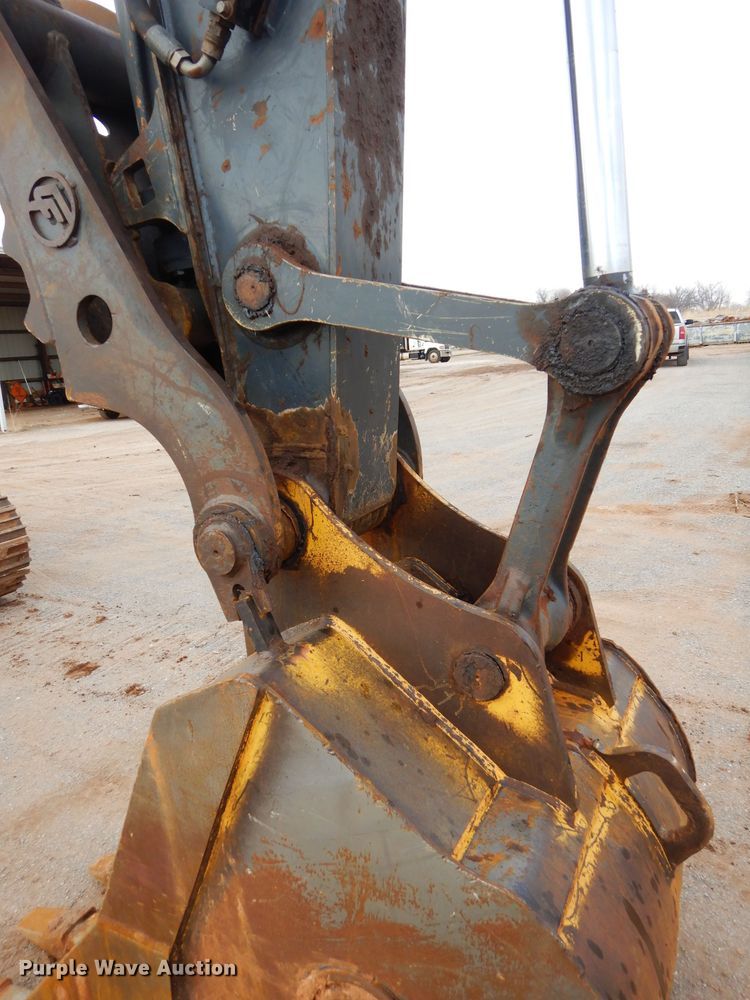 image for item GE9052 2012 John Deere 210G LC excavator