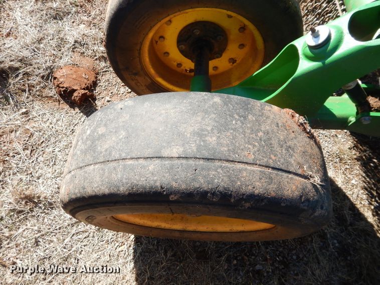 image for item GE9072 2016 John Deere CX15 batwing rotary mower