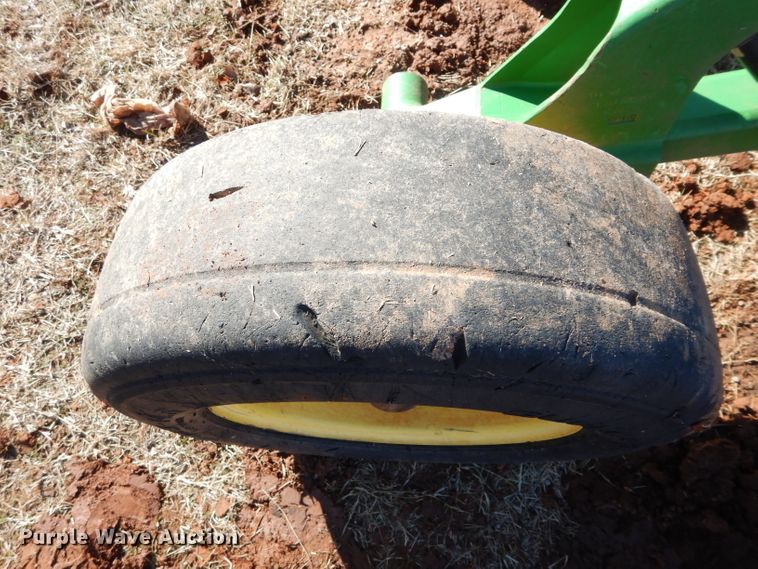 image for item GE9072 2016 John Deere CX15 batwing rotary mower