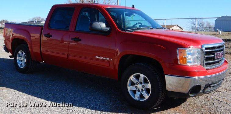image for item GE9073 2008 GMC Sierra 1500 Crew Cab pickup truck