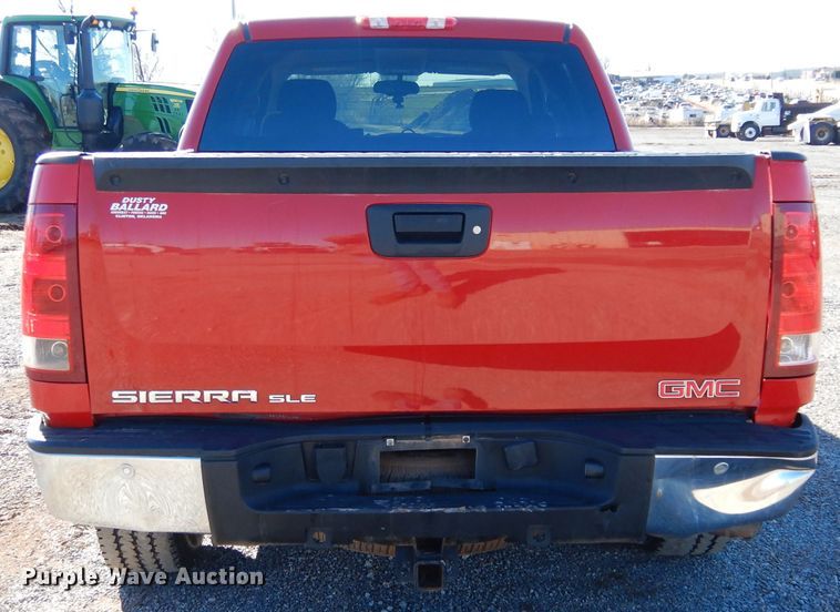 image for item GE9073 2008 GMC Sierra 1500 Crew Cab pickup truck