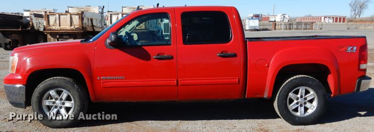 image for item GE9073 2008 GMC Sierra 1500 Crew Cab pickup truck
