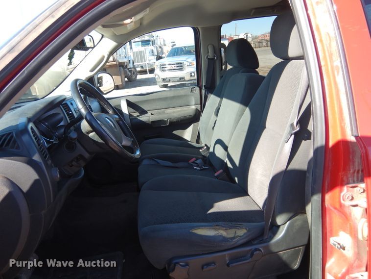 image for item GE9073 2008 GMC Sierra 1500 Crew Cab pickup truck