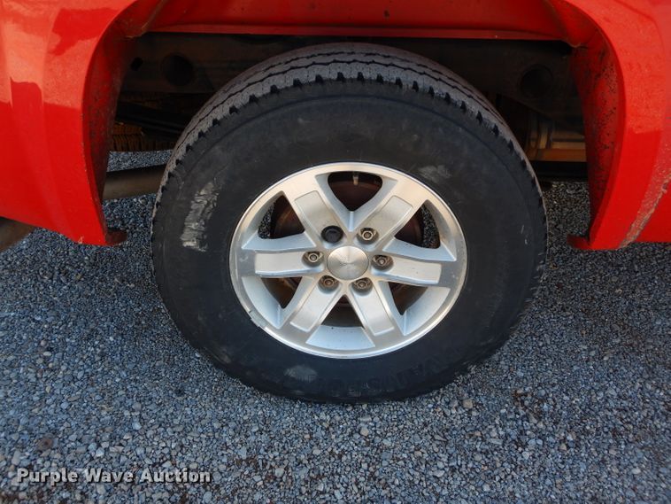 image for item GE9073 2008 GMC Sierra 1500 Crew Cab pickup truck