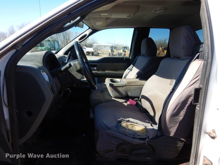 image for item GE9074 2006 Ford F150 SuperCab pickup truck