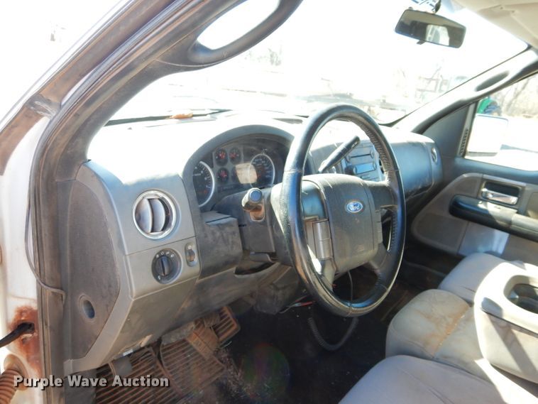 image for item GE9074 2006 Ford F150 SuperCab pickup truck