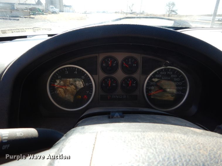 image for item GE9074 2006 Ford F150 SuperCab pickup truck