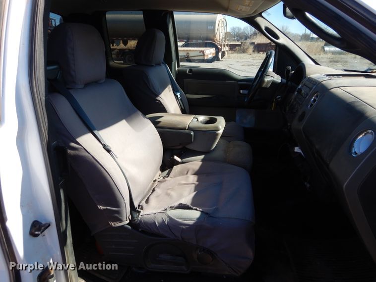 image for item GE9074 2006 Ford F150 SuperCab pickup truck