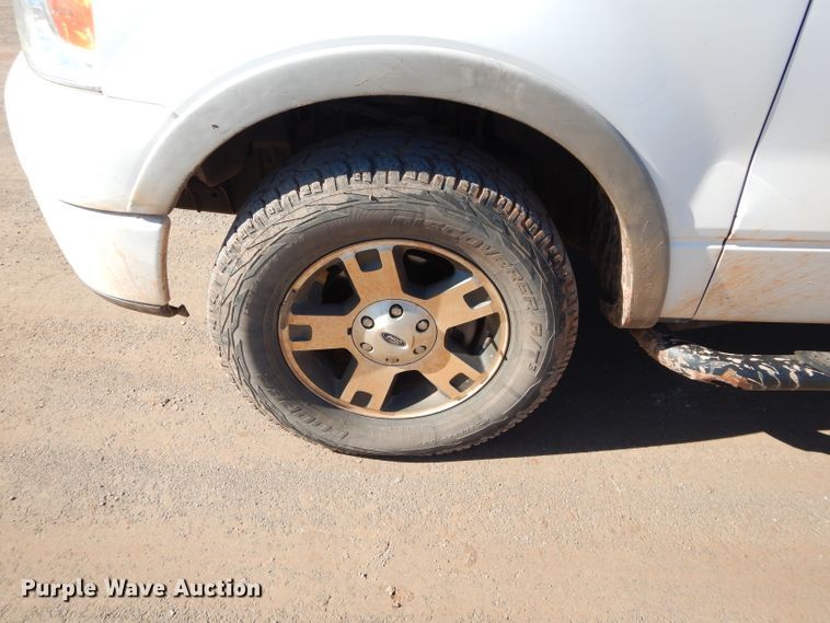 image for item GE9074 2006 Ford F150 SuperCab pickup truck