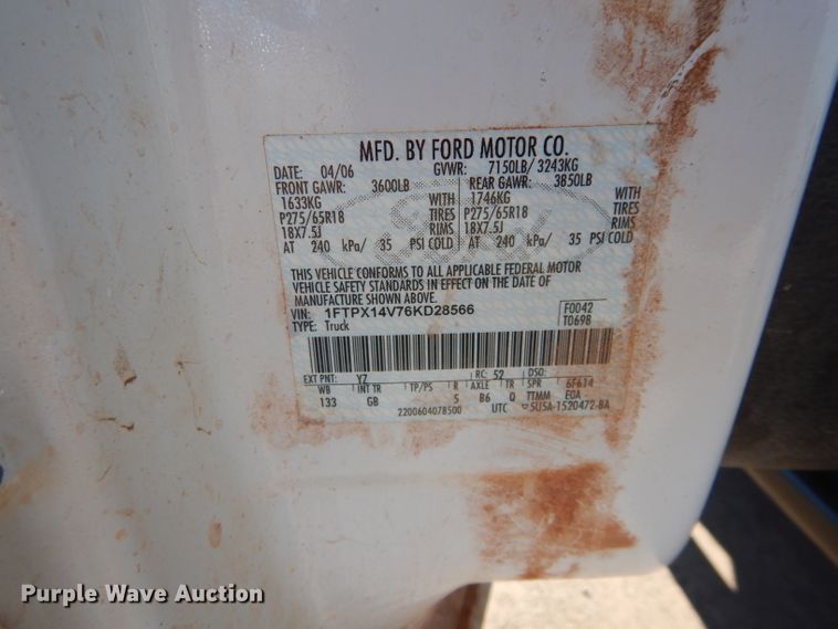 image for item GE9074 2006 Ford F150 SuperCab pickup truck