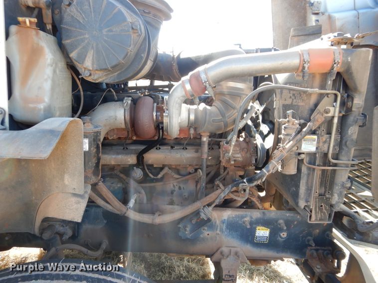 image for item GE9075 2000 Mack CH613 semi truck