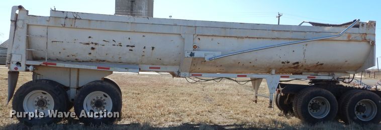 image for item GE9076 1981 Fruehauf EW end dump trailer