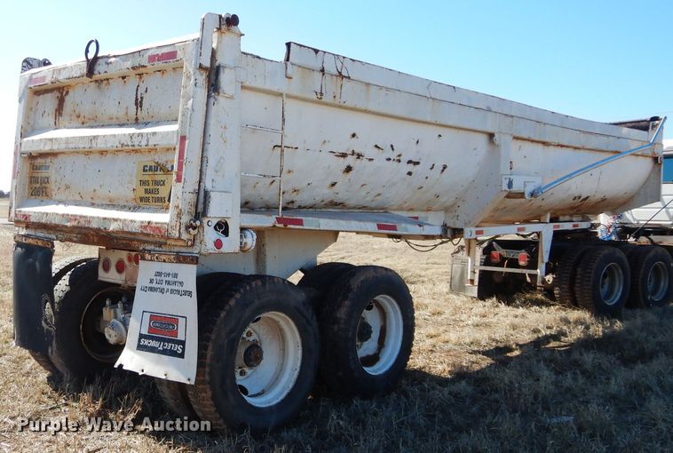 image for item GE9076 1981 Fruehauf EW end dump trailer