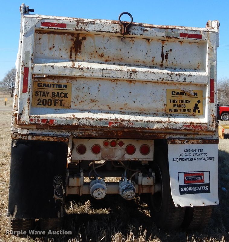 image for item GE9076 1981 Fruehauf EW end dump trailer