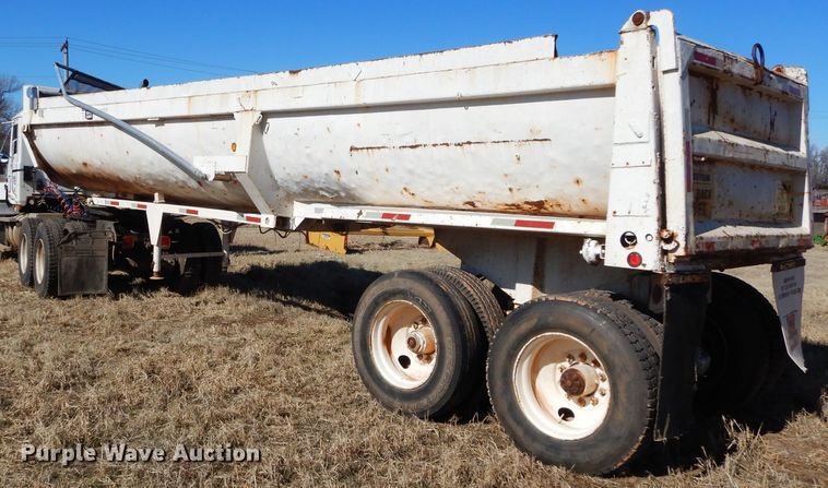 image for item GE9076 1981 Fruehauf EW end dump trailer
