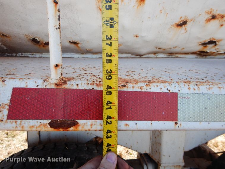 image for item GE9076 1981 Fruehauf EW end dump trailer