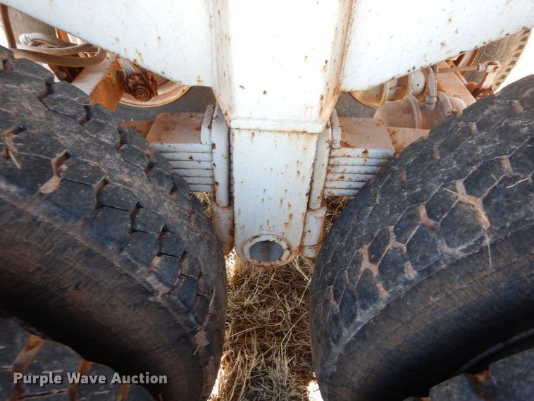 image for item GE9076 1981 Fruehauf EW end dump trailer