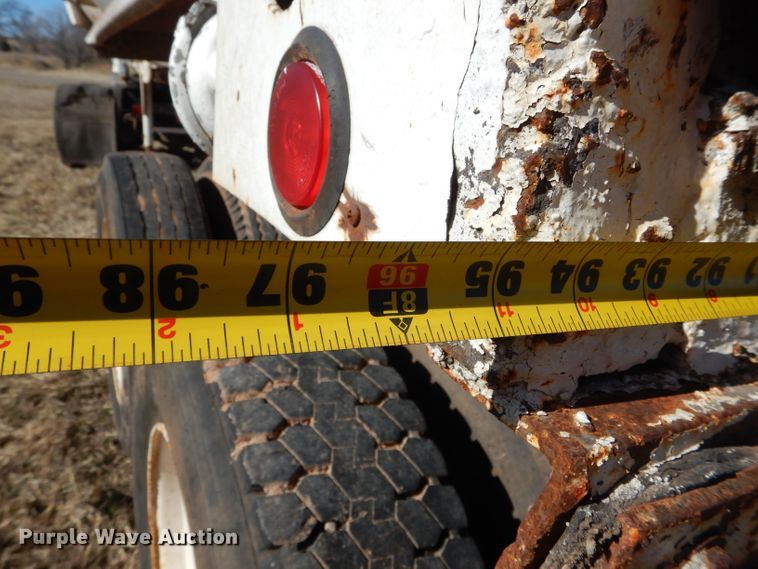 image for item GE9076 1981 Fruehauf EW end dump trailer