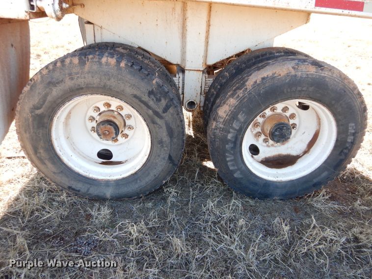 image for item GE9076 1981 Fruehauf EW end dump trailer