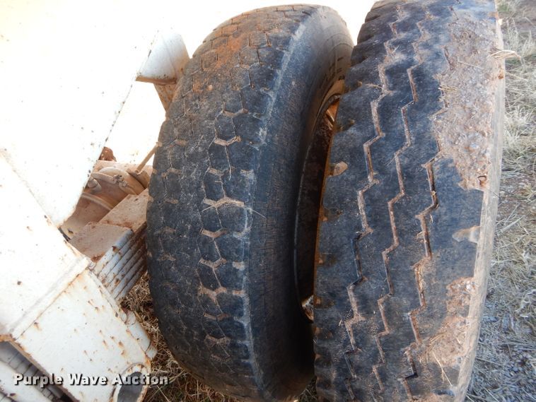 image for item GE9076 1981 Fruehauf EW end dump trailer