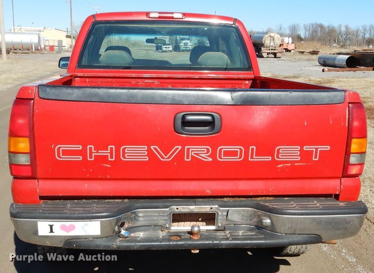 image for item GE9077 1999 Chevrolet Silverado 1500 Ext. Cab pickup truck