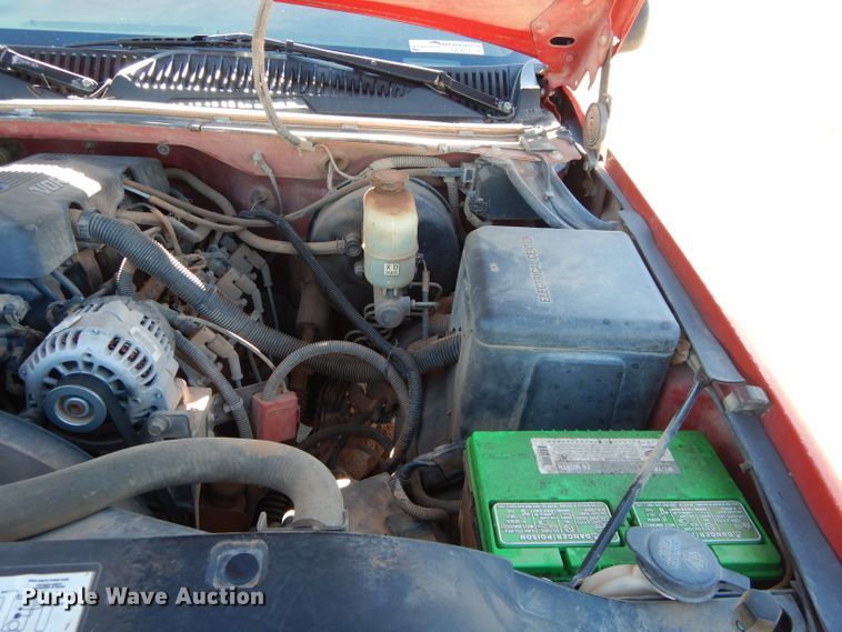 image for item GE9077 1999 Chevrolet Silverado 1500 Ext. Cab pickup truck