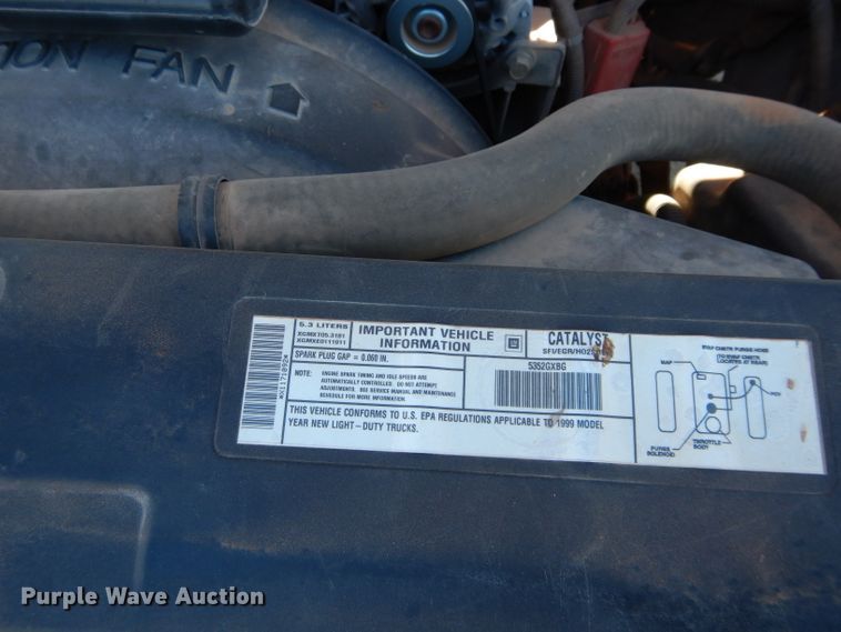 image for item GE9077 1999 Chevrolet Silverado 1500 Ext. Cab pickup truck