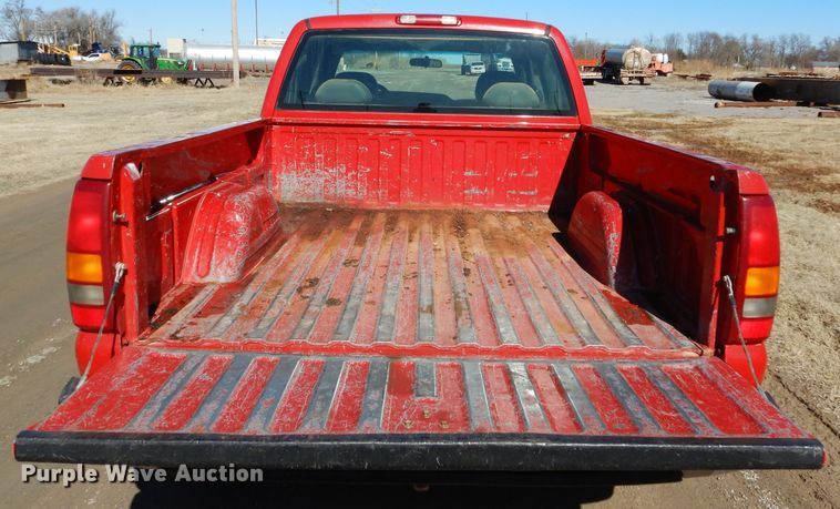 image for item GE9077 1999 Chevrolet Silverado 1500 Ext. Cab pickup truck