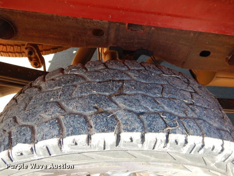 image for item GE9077 1999 Chevrolet Silverado 1500 Ext. Cab pickup truck