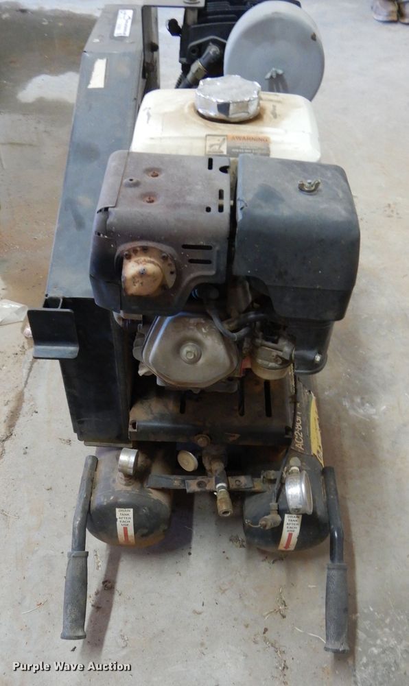 image for item GE9085 John Deere AC2-8GH air compressor