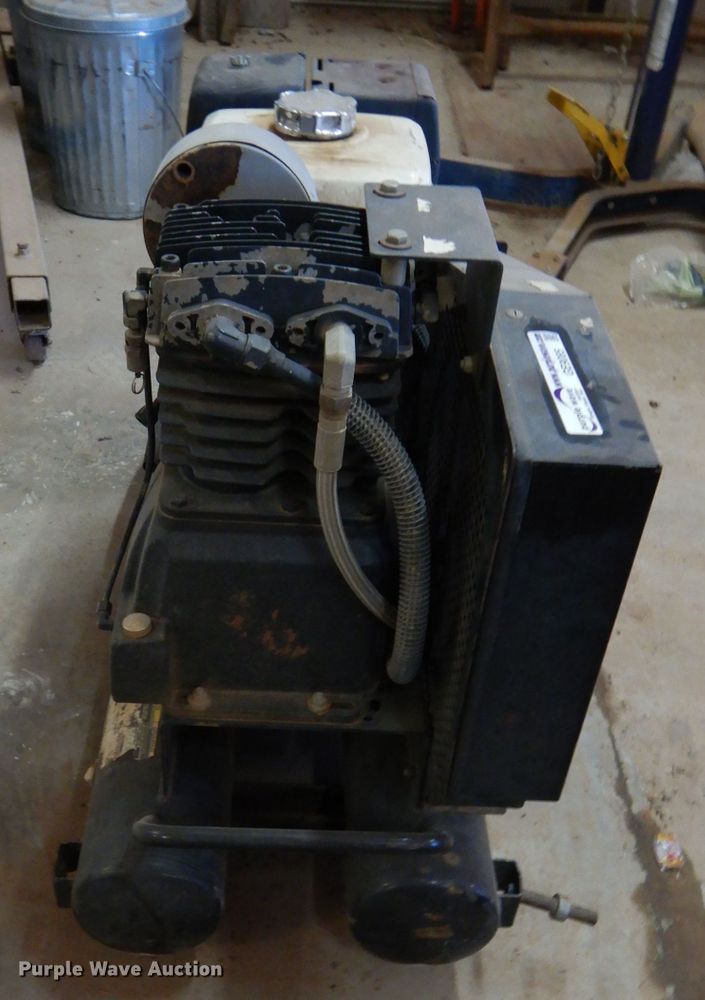 image for item GE9085 John Deere AC2-8GH air compressor