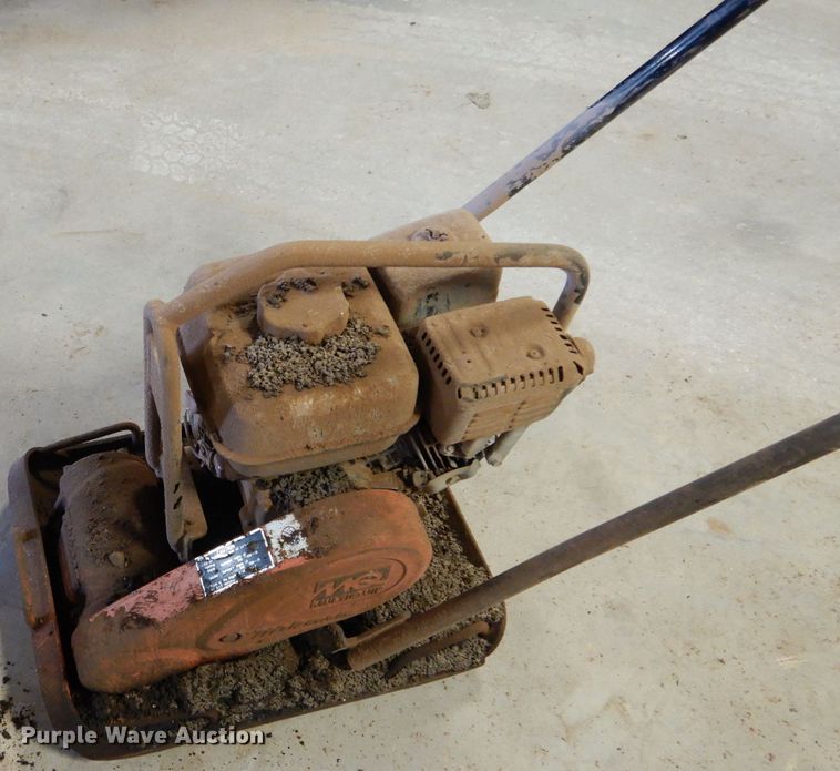 image for item GE9086 Multiquip plate compactor