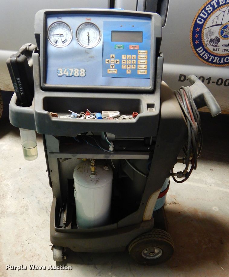 image for item GE9087 Coolant recovery machine