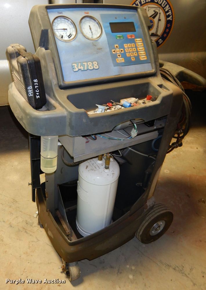 image for item GE9087 Coolant recovery machine
