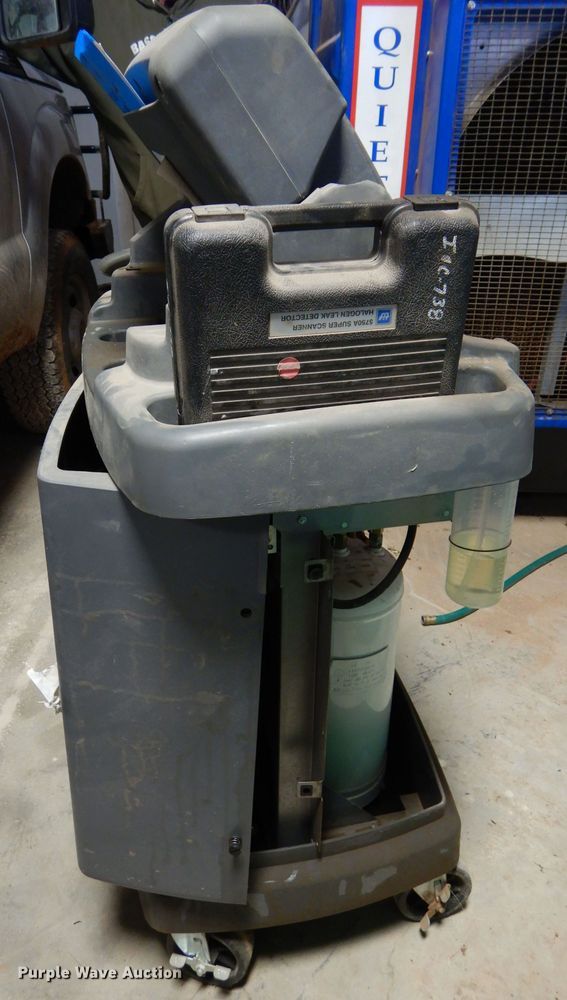 image for item GE9087 Coolant recovery machine