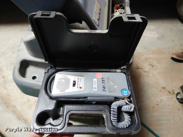 image for item GE9087 Coolant recovery machine