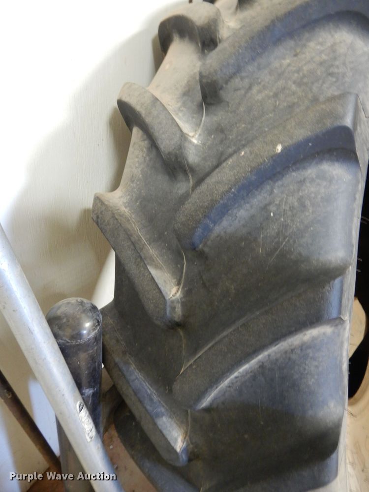 image for item GE9088 (3) tires