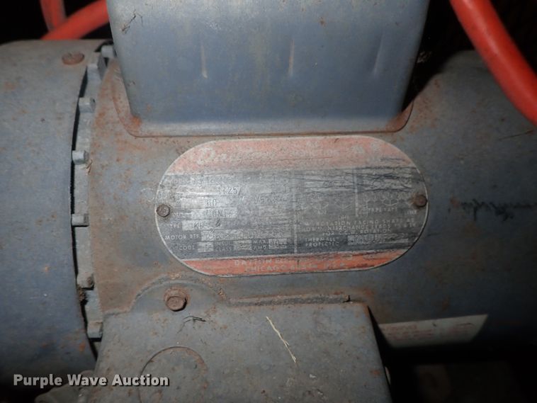image for item GF9649 Quincy A4 air compressor