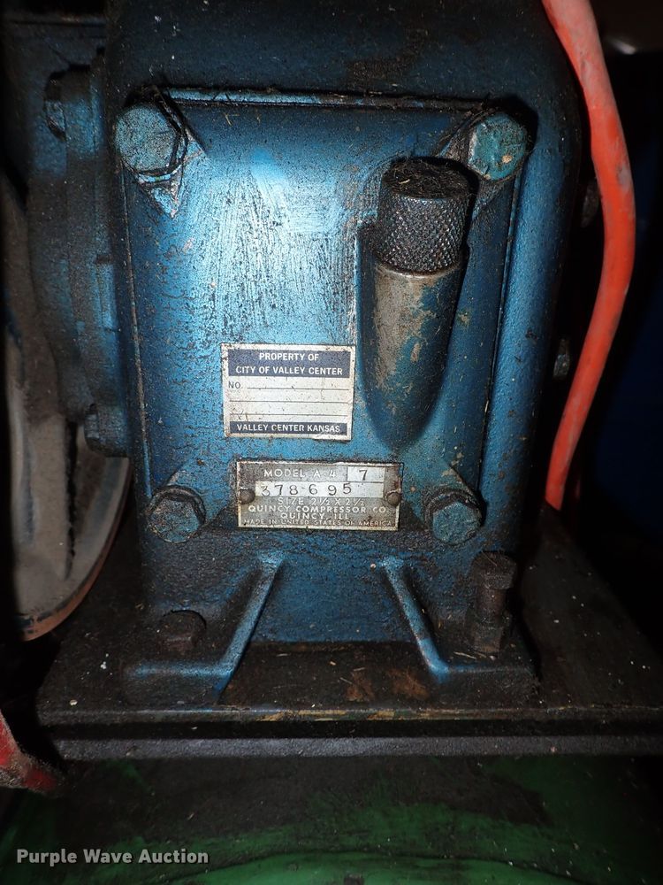 image for item GF9649 Quincy A4 air compressor