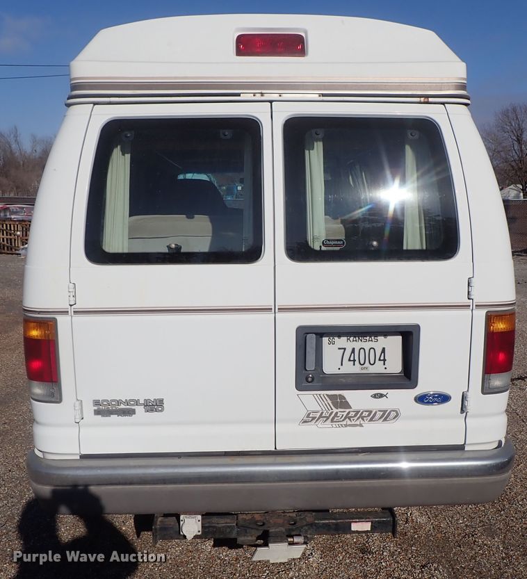image for item GF9652 1994 Ford E150 van