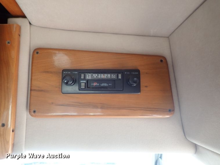 image for item GF9652 1994 Ford E150 van