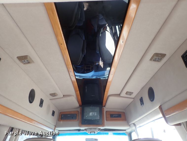 image for item GF9652 1994 Ford E150 van