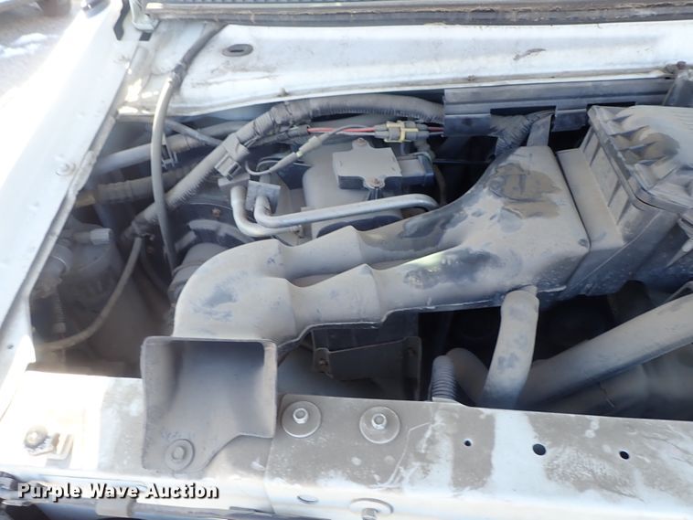 image for item GF9652 1994 Ford E150 van