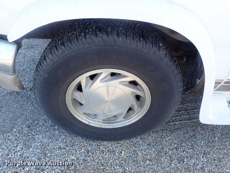 image for item GF9652 1994 Ford E150 van