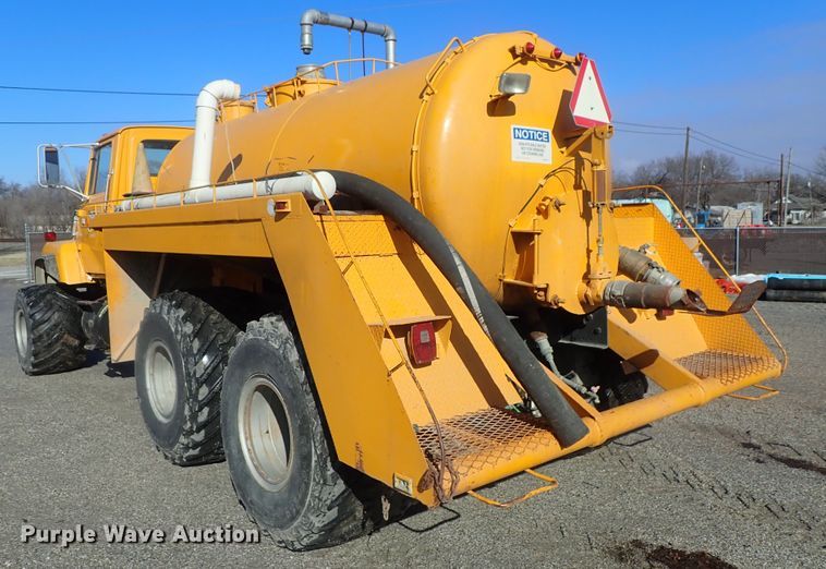 image for item GF9653 1980 Ford 8000 sludge spreader truck