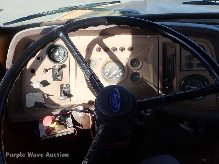 image for item GF9653 1980 Ford 8000 sludge spreader truck