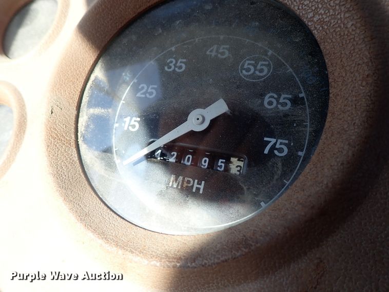 image for item GF9653 1980 Ford 8000 sludge spreader truck