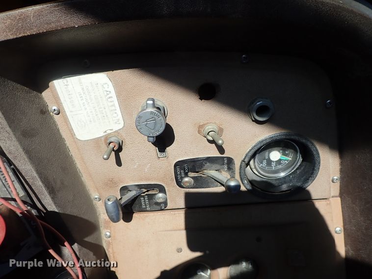 image for item GF9653 1980 Ford 8000 sludge spreader truck