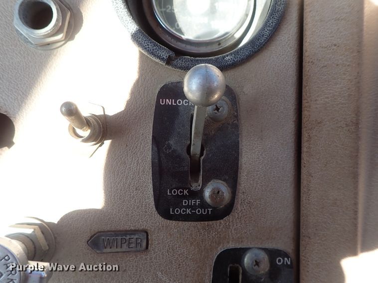 image for item GF9653 1980 Ford 8000 sludge spreader truck