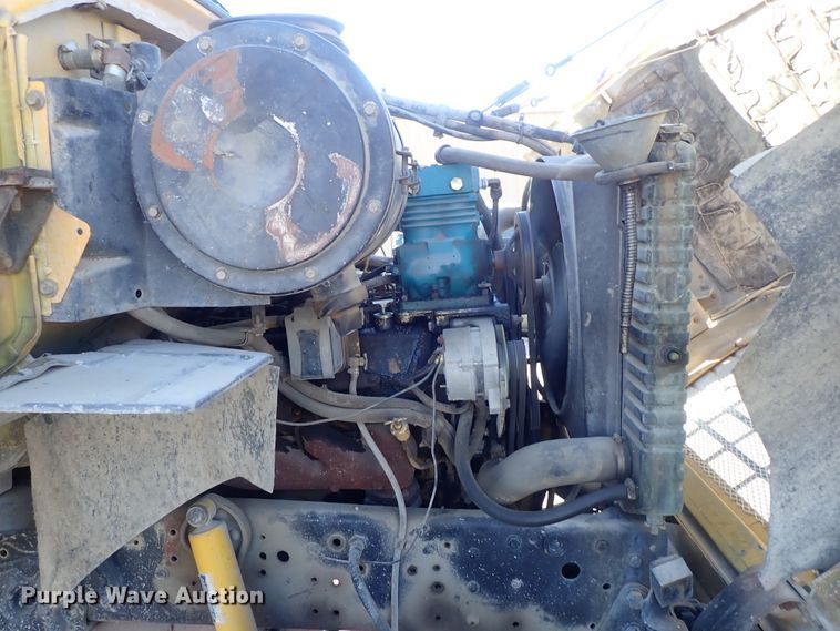 image for item GF9653 1980 Ford 8000 sludge spreader truck